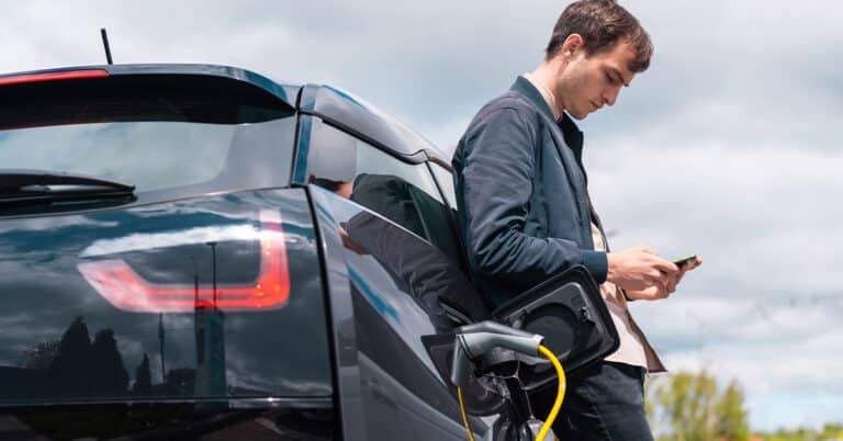 Prečo sa oplatí kúpa elektromobilu v roku 2026